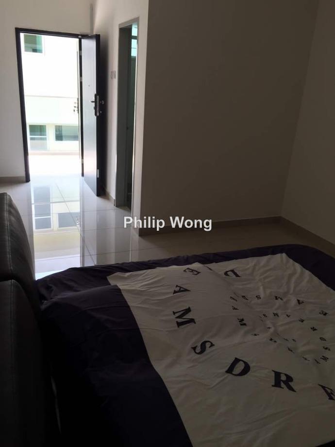 Rumah Berangkai 3 Tingkat untuk Dijual di Desa Park Serdang Seri Kembangan, Seri Kembangan oleh Philip Wong - iProperty.com.my