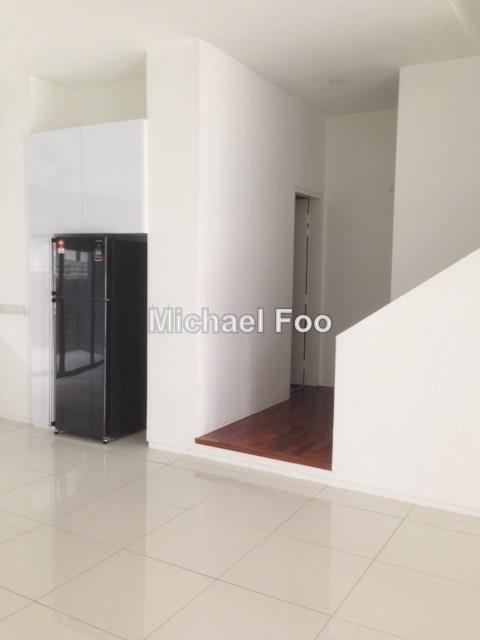 Rumah Berangkai 3 Tingkat untuk Dijual di Serdang, Seri Kembangan oleh Michael Foo - iProperty.com.my