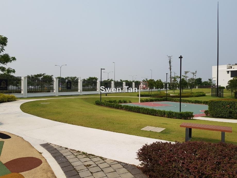 Rumah Berangkai 2 Tingkat untuk Dijual di Telok Panglima Garang, Selangor oleh Swen Tan - iProperty.com.my