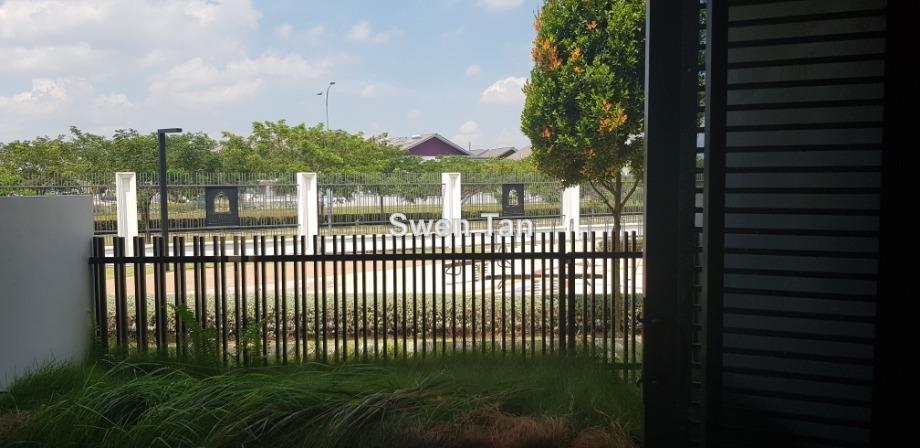 Rumah Berangkai 2 Tingkat untuk Dijual di Telok Panglima Garang, Selangor oleh Swen Tan - iProperty.com.my
