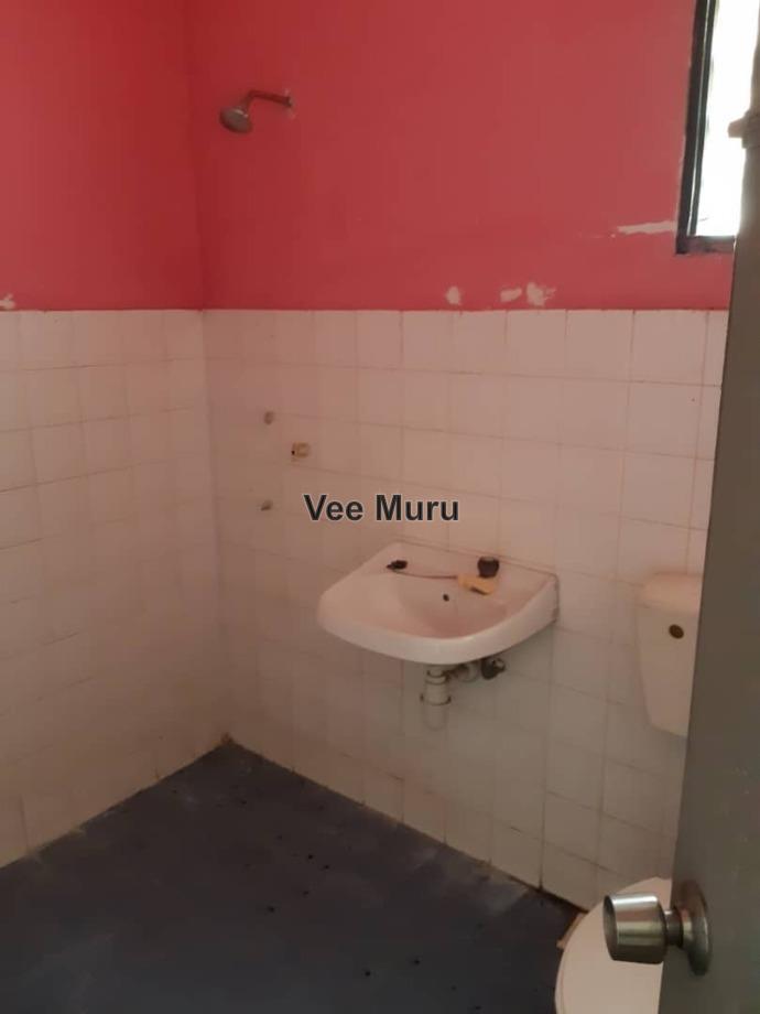 Rumah Berangkai 2 Tingkat untuk Dijual di County Homes, Rawang oleh Vee Muru - iProperty.com.my