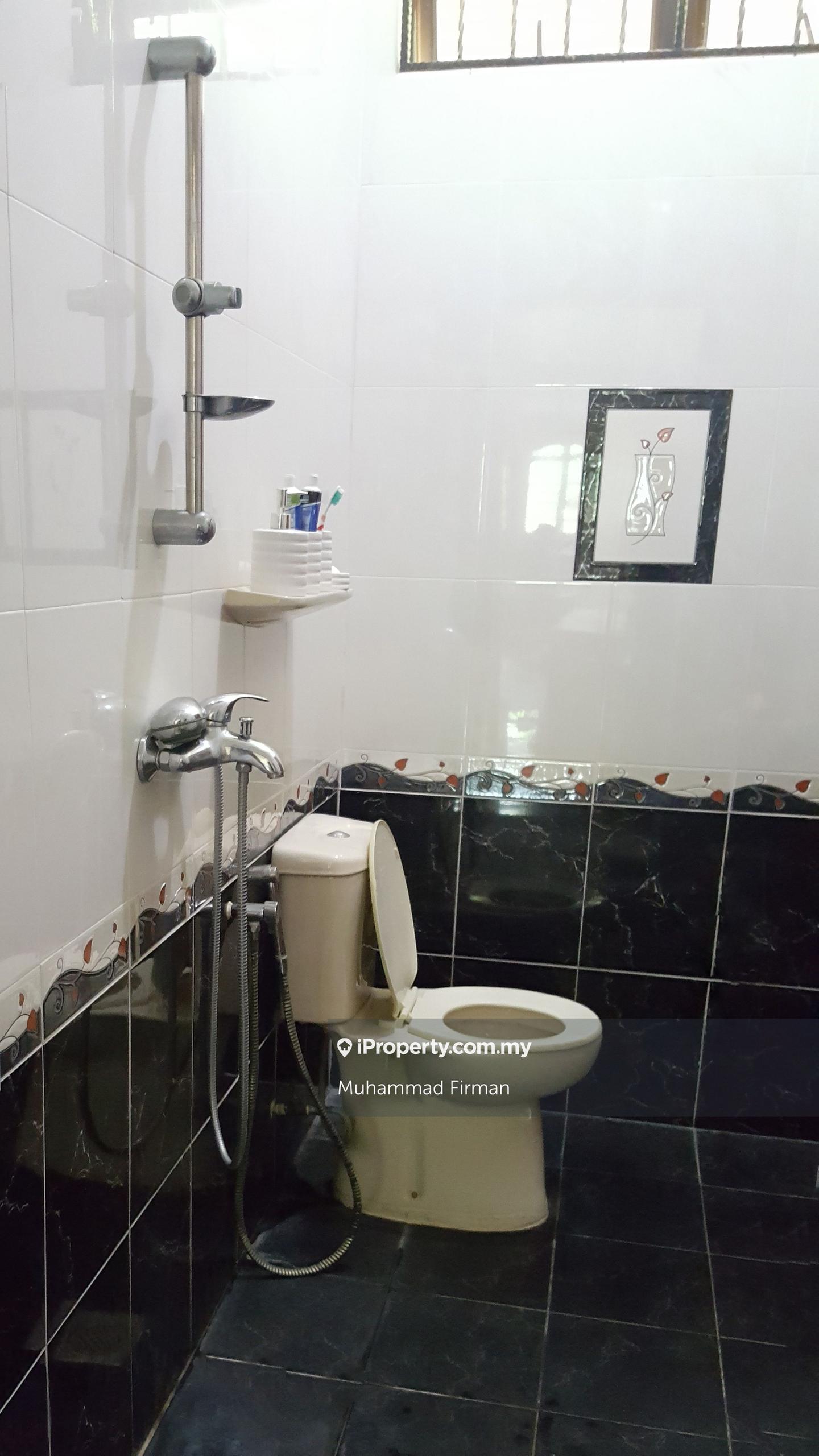 Banglo untuk Dijual di Seksyen 7, Shah Alam oleh Firman Hussain - iProperty.com.my