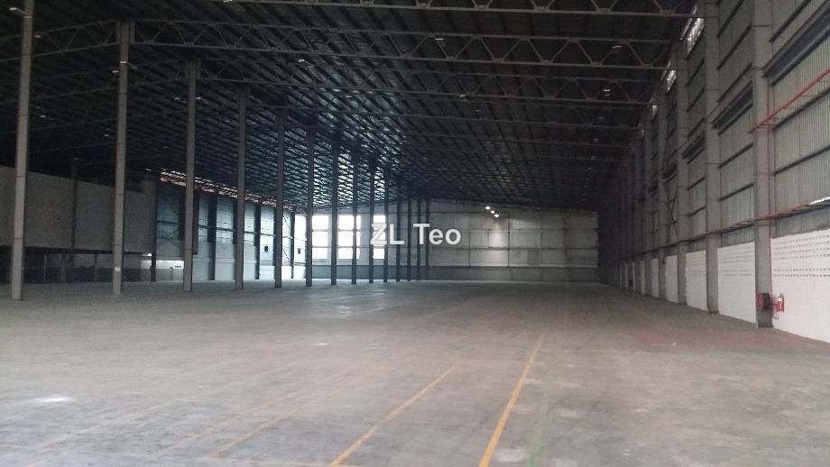 Gudang untuk Dijual di Main road, Puchong oleh Teo ZL - iProperty.com.my
