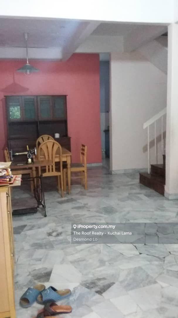 Rumah Berangkai 2 Tingkat untuk Dijual di Taman Kluang Barat, Kluang oleh Desmond Lo - iProperty.com.my