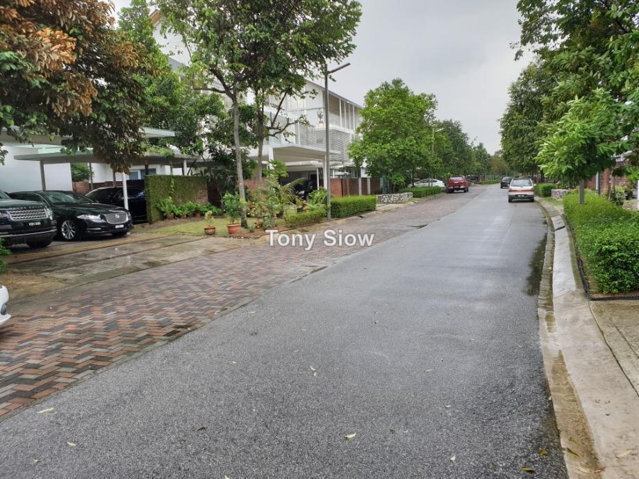 Bungalow House for Sale in Seri Pilmoor, Ara Damansara by Tony Siow - iProperty.com.my