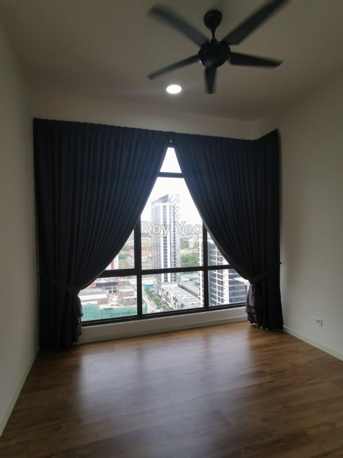 Service Residence for Rent in The Park Sky Residence by Roy Yeo - iProperty.com.my