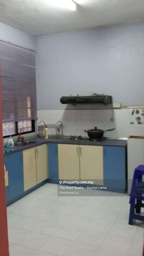 Rumah Berangkai 2 Tingkat untuk Dijual di Taman Kluang Barat, Kluang oleh Desmond Lo - iProperty.com.my