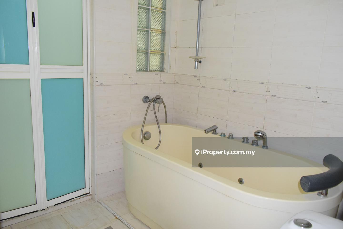 Semi-Detached House for Sale in Taman Equine, Seri Kembangan by Philip Wong - iProperty.com.my