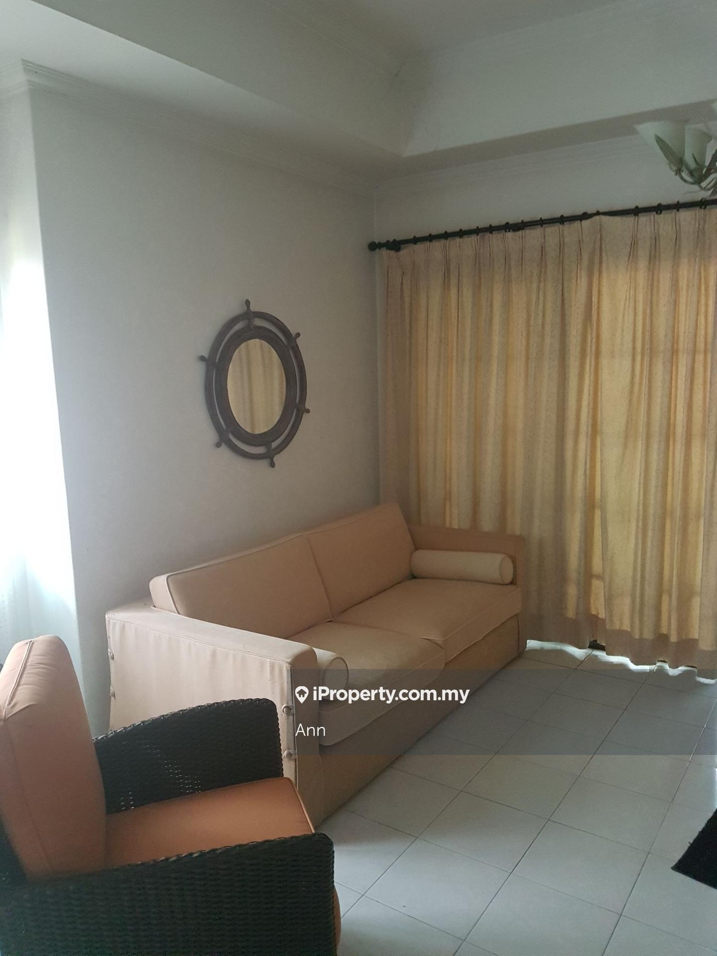 Rumah Bandar untuk Dijual di Country Heights, Kajang oleh Ann - iProperty.com.my