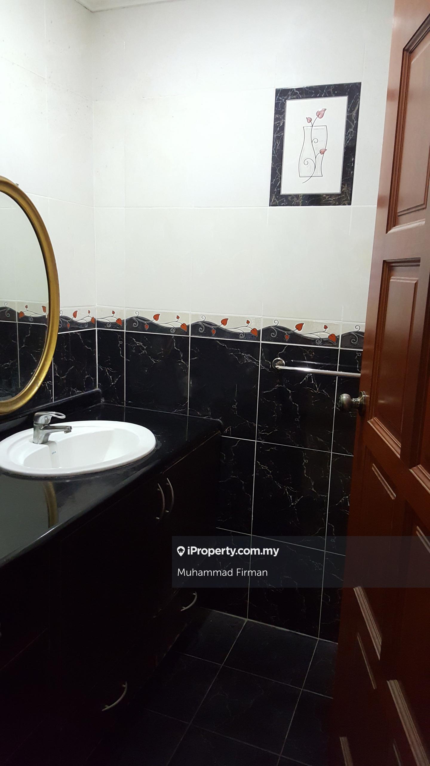 Banglo untuk Dijual di Seksyen 7, Shah Alam oleh Firman Hussain - iProperty.com.my