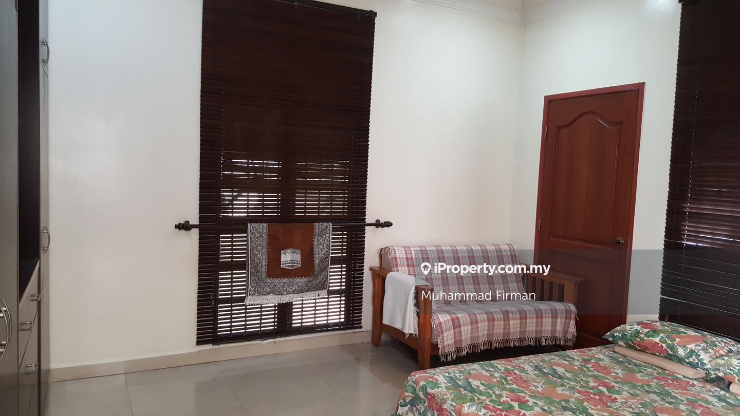 Banglo untuk Dijual di Seksyen 7, Shah Alam oleh Firman Hussain - iProperty.com.my