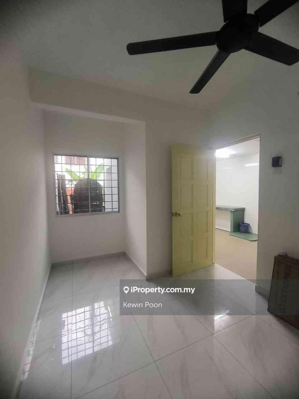 2-storey Terraced House for Sale in Bandar Country Homes, Rawang by Kewin Poon - iProperty.com.my