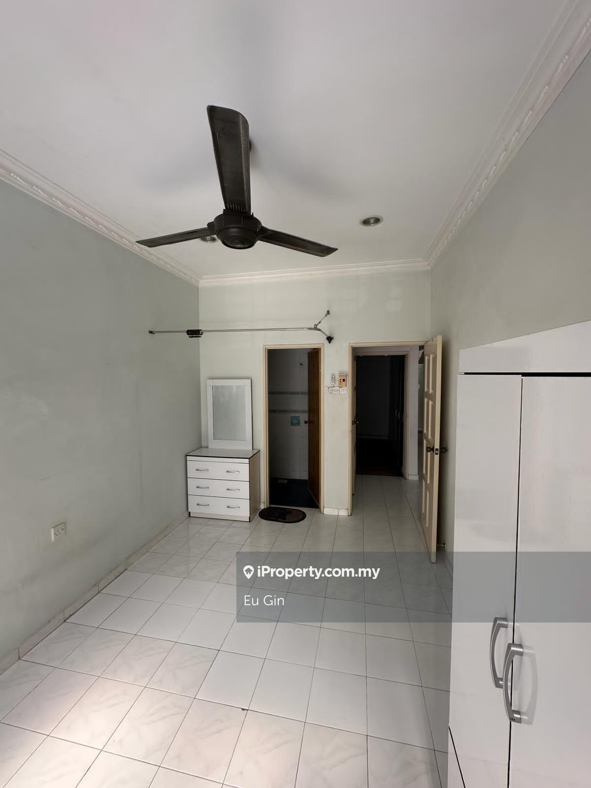 Townhouse for Sale in Taman Saga, Ampang by Eu Gin - iProperty.com.my