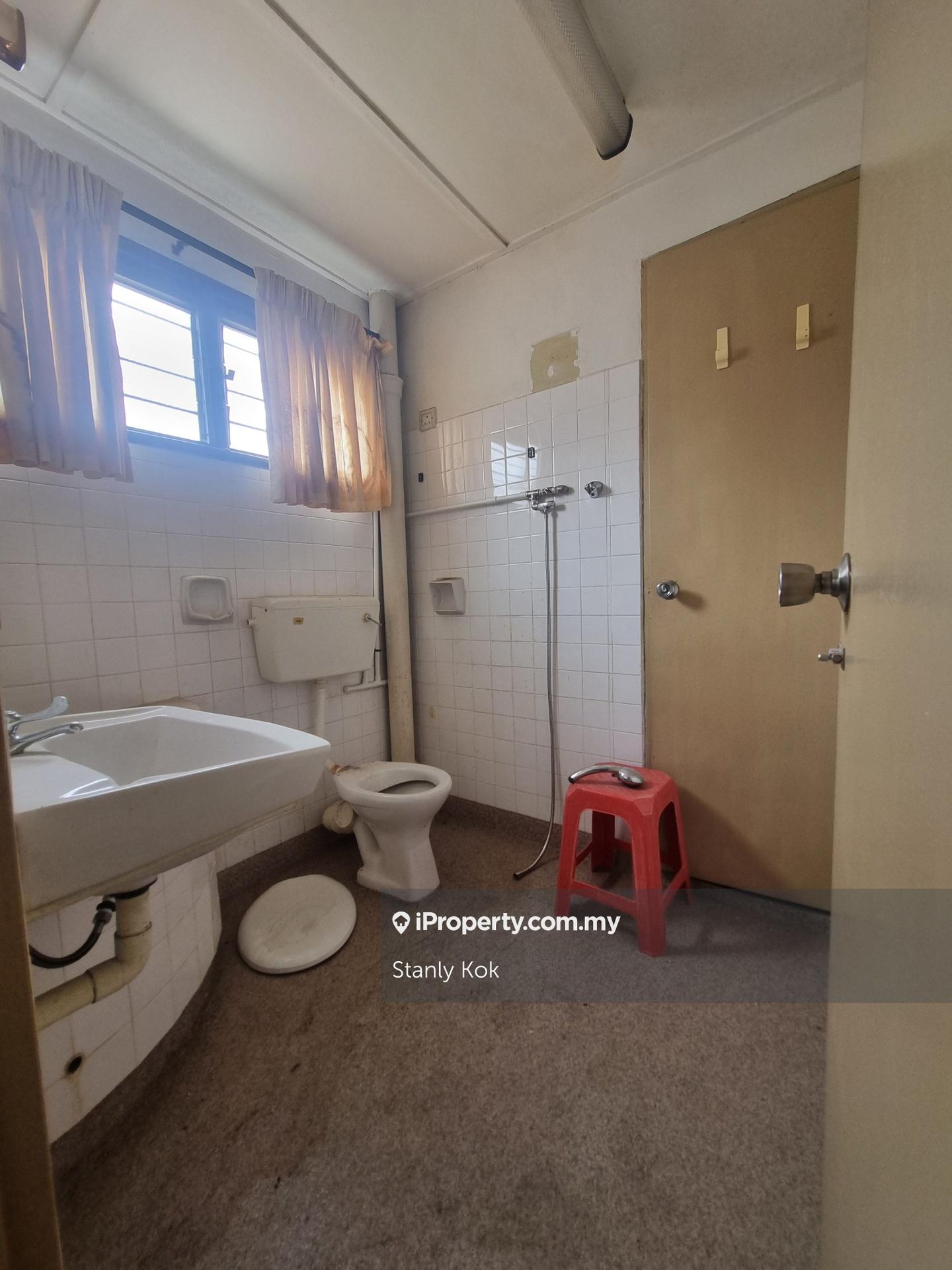 2-storey Terraced House for Sale in Taman Rapat Indah, Ipoh by Stanly Kok - iProperty.com.my