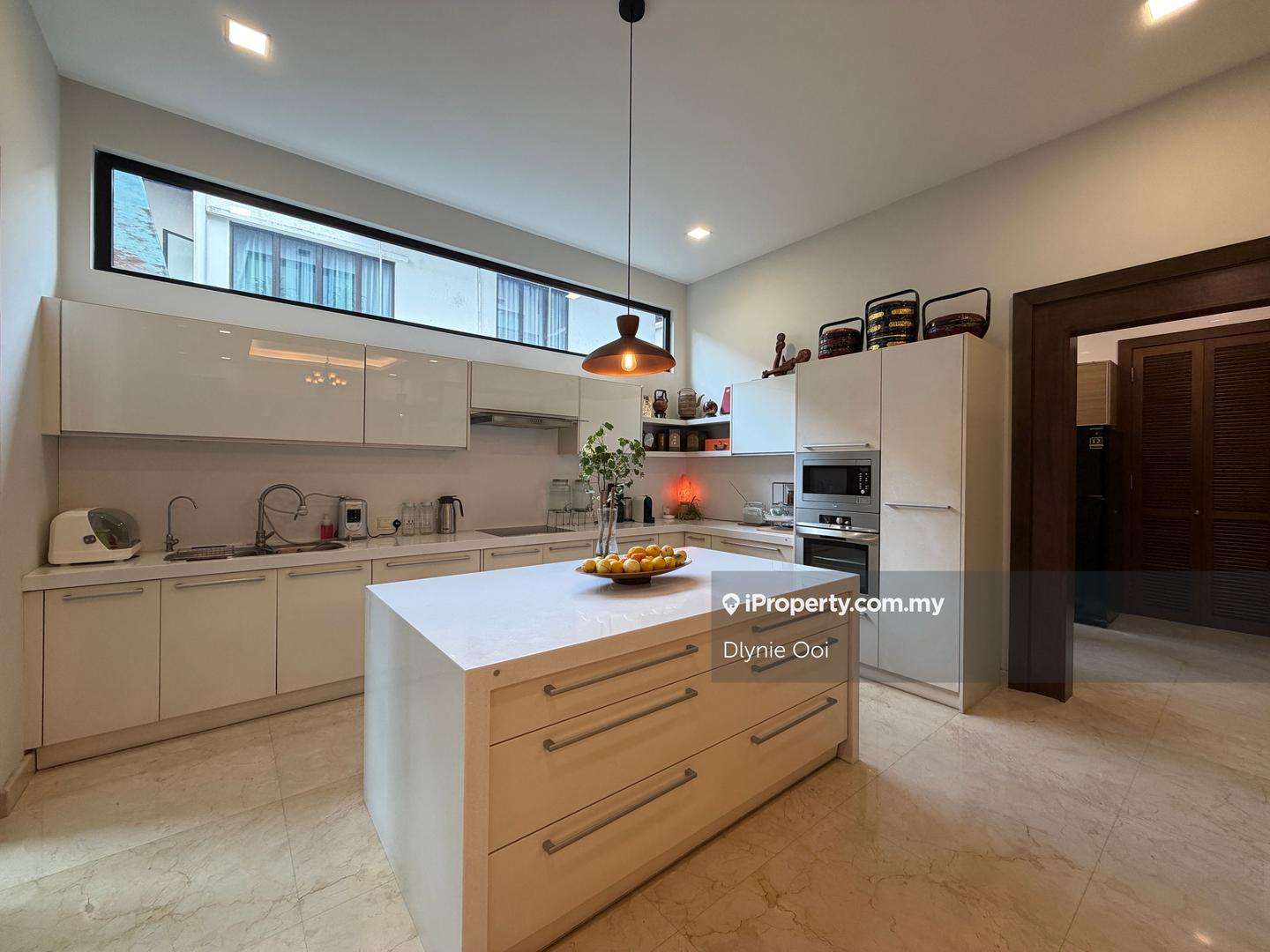 Bungalow House for Sale in Bukit Gita Bayu, Seri Kembangan by Dlynie Ooi - iProperty.com.my