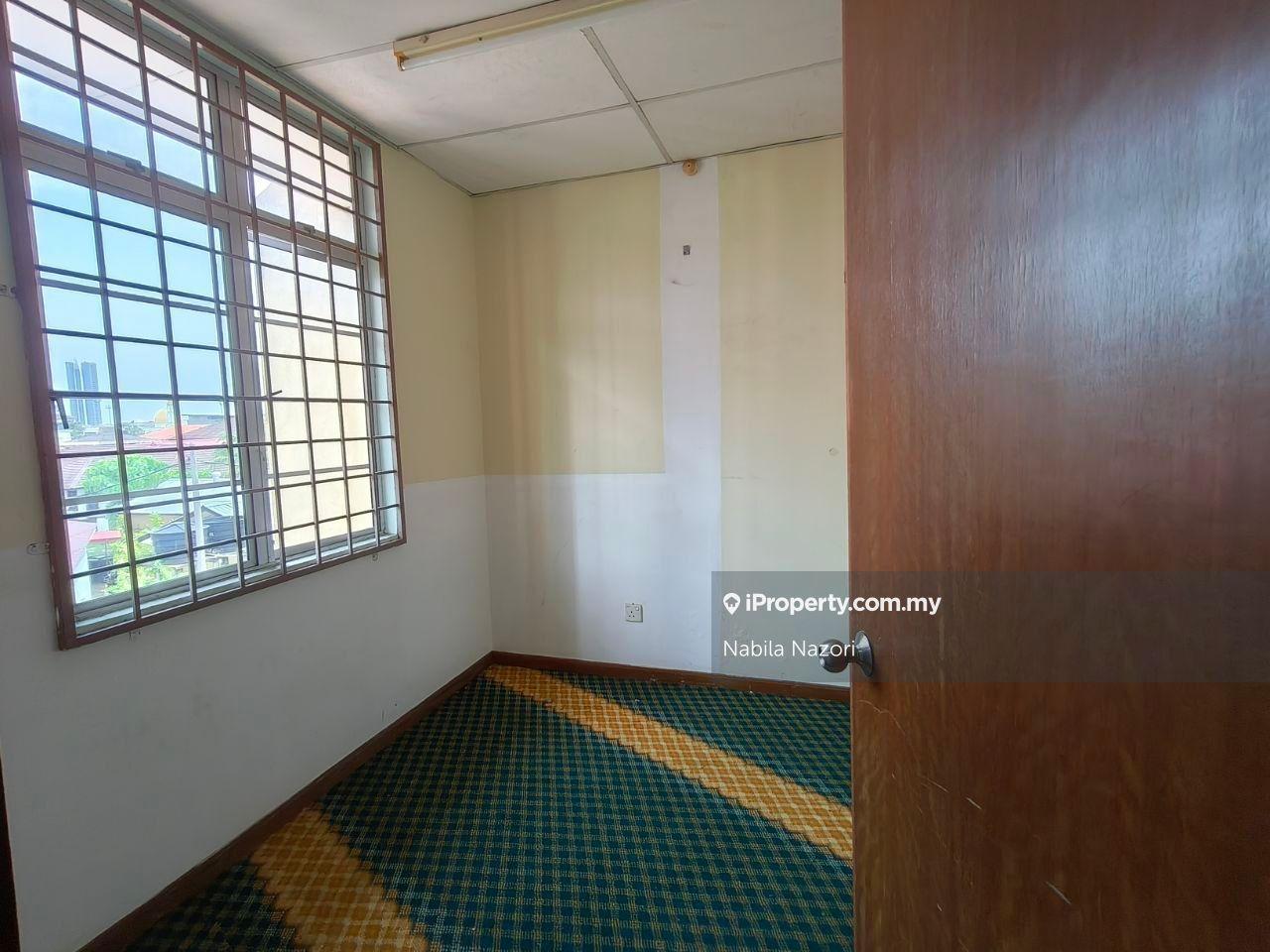 Office for Sale in Taman Seri Chemerlang, Kota Bharu by Nabila Nazori - iProperty.com.my
