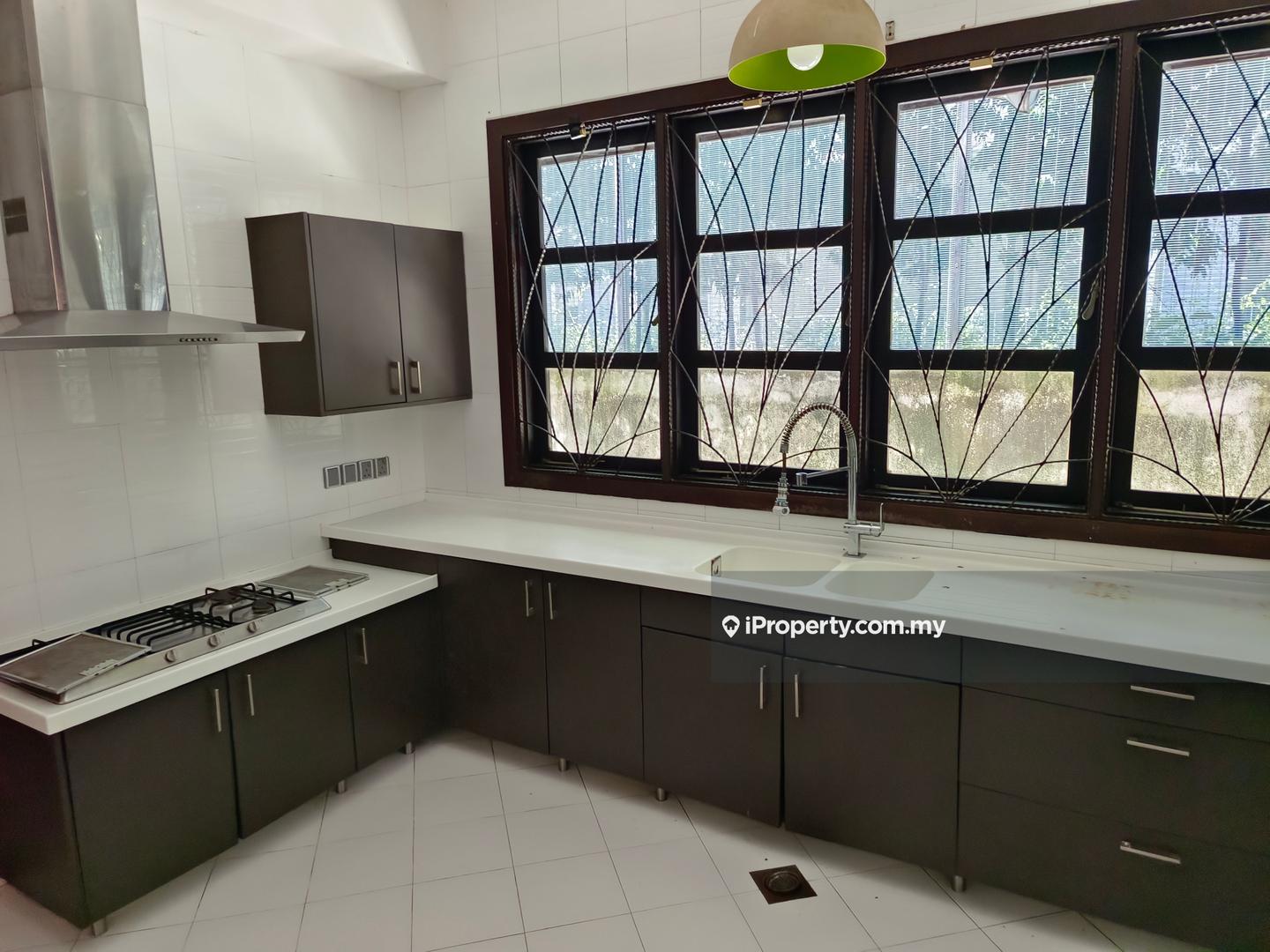 Bungalow House for Sale in Taman Overseas Union (Taman Oug), Jalan Klang Lama (Old Klang Road) by BoBo Lee - iProperty.com.my