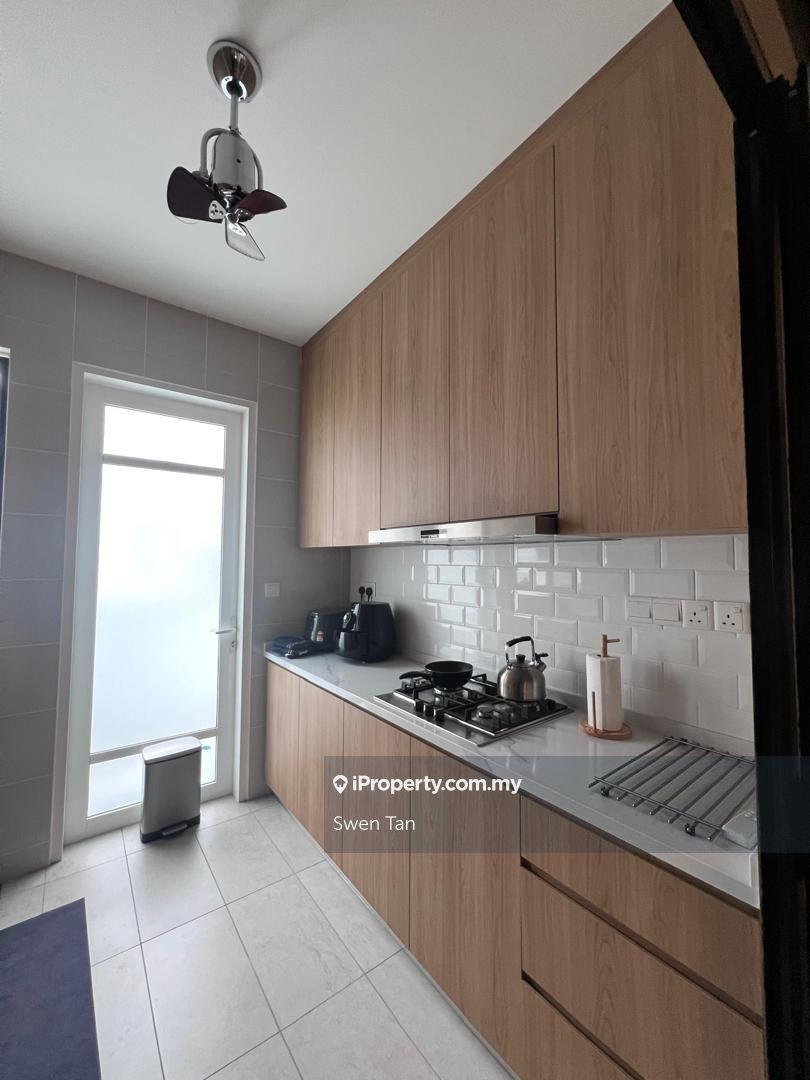 Terraced House for Sale in Twentyfive7, Tanjong Duabelas by Swen Tan - iProperty.com.my