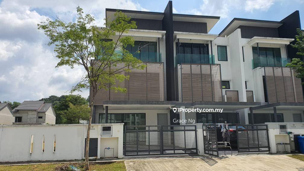 Rumah Berangkai 3 Tingkat untuk Dijual di Saujana Utama, Puncak Alam oleh Grace Ng - iProperty.com.my