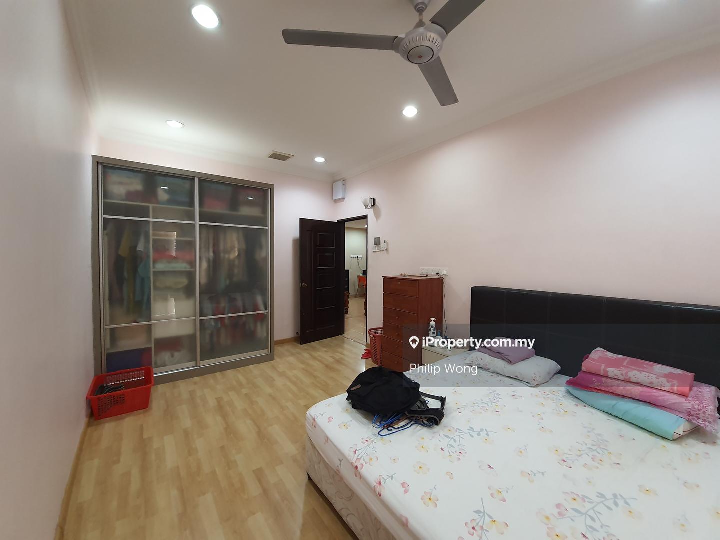 Rumah Berangkai 2 Tingkat untuk Dijual di Taman Prima Tropika, Seri Kembangan oleh Philip Wong - iProperty.com.my