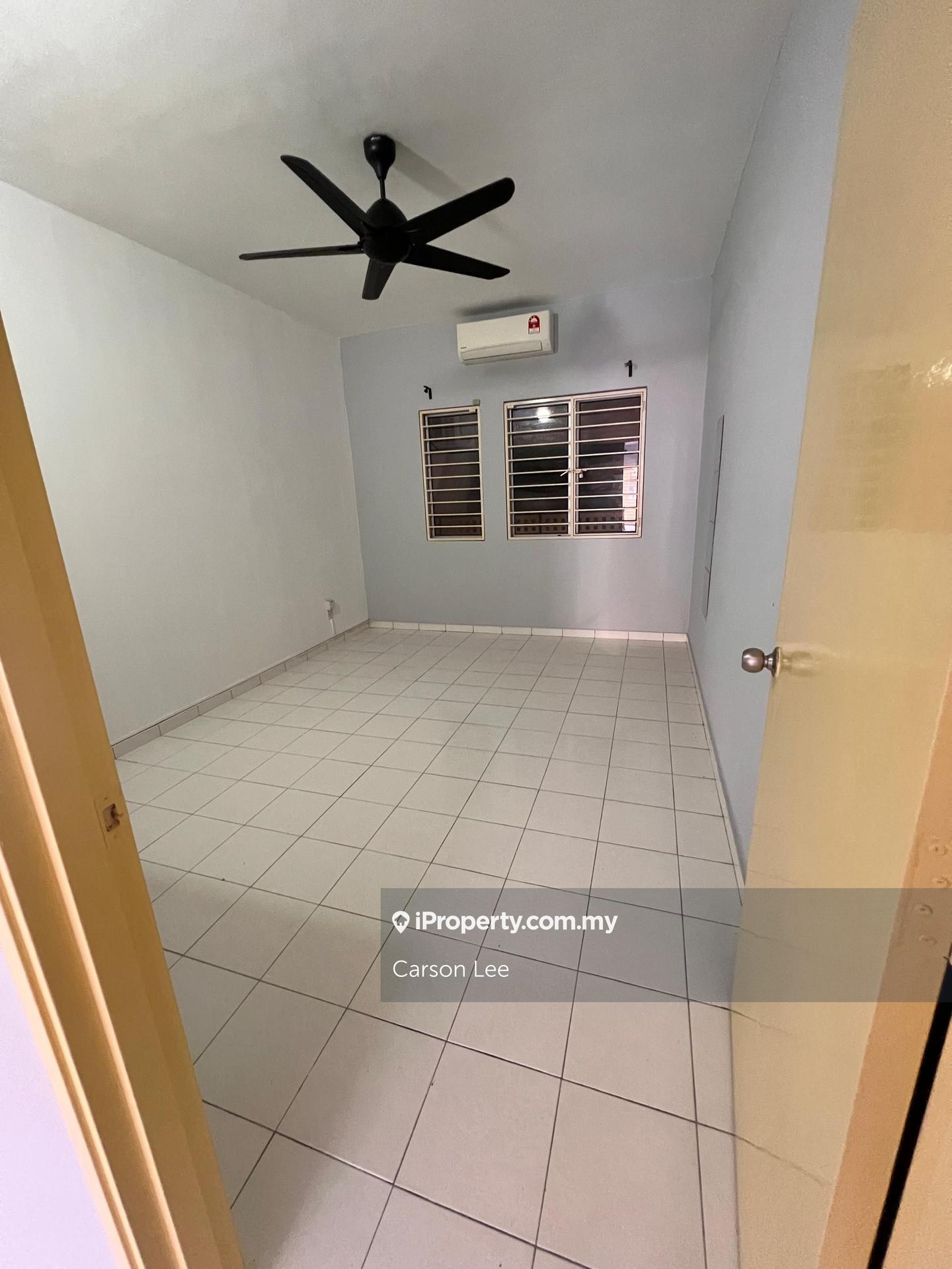 Rumah Bandar untuk Dijual di Taman Amansiara, Rawang oleh Carson Lee - iProperty.com.my