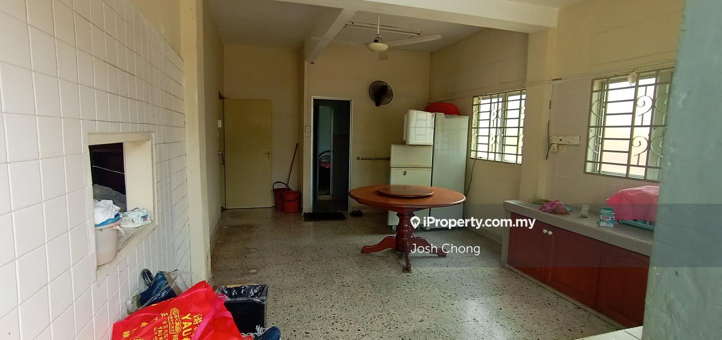 Rumah Berangkai 2 Tingkat untuk Dijual di Teluk Gadong, Taman Gembira, Kawasan 6, Klang oleh Josh Chong - iProperty.com.my