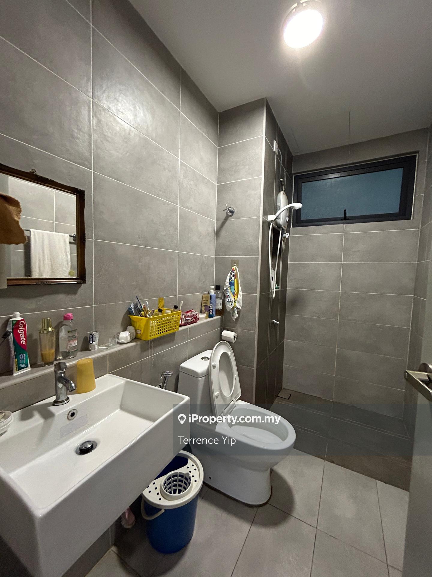 Residensi Servis untuk Dijual di Twin Residences oleh Terrence Yip - iProperty.com.my