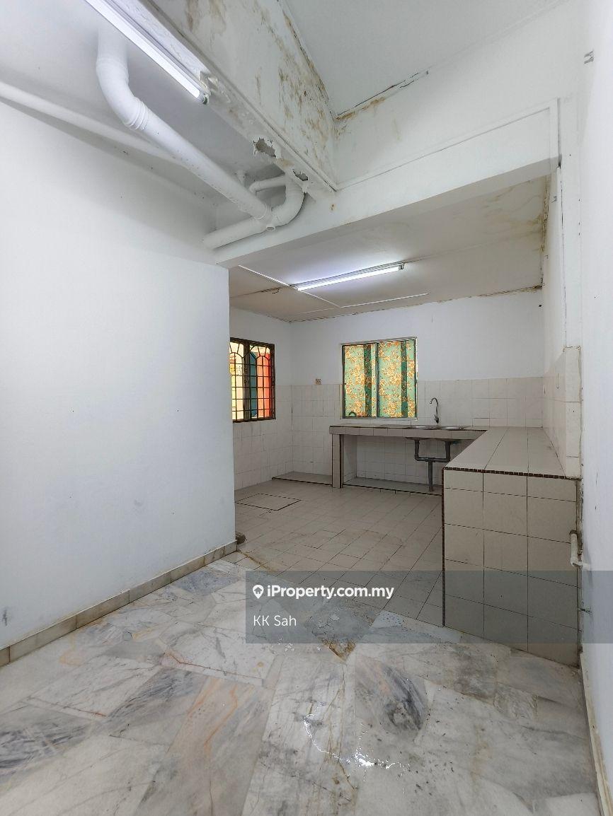 Rumah Berangkai 2 Tingkat untuk Dijual di Taman Kajang Mewah, Kajang oleh KK Sah - iProperty.com.my