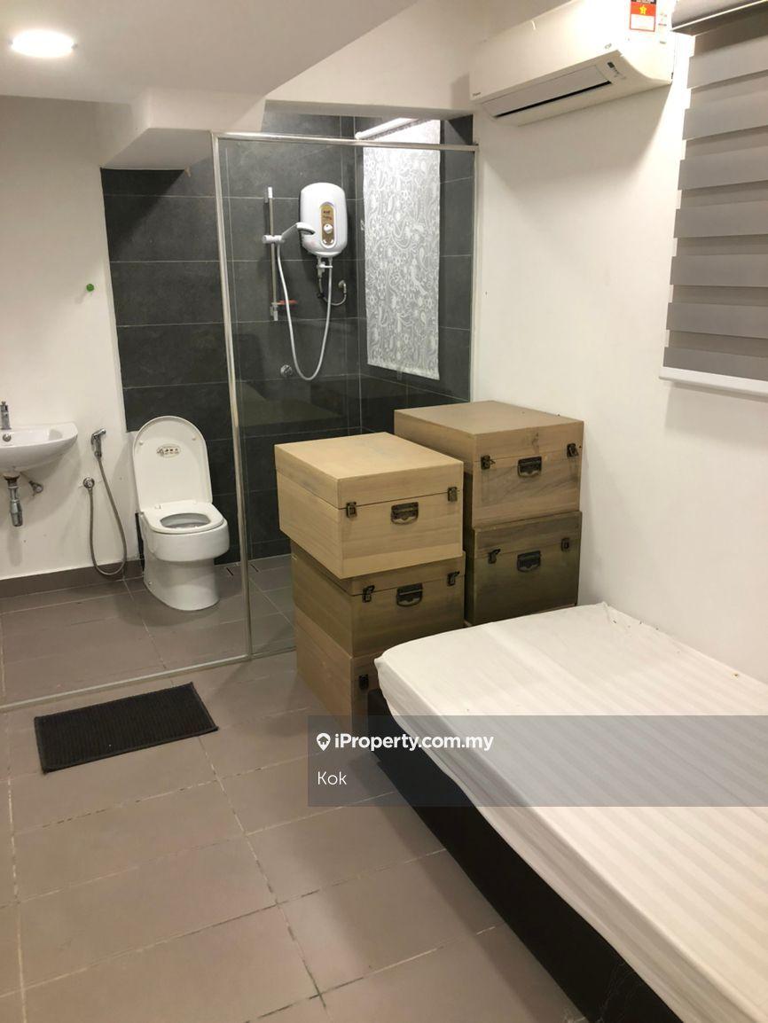 Rumah Berkembar untuk Dijual di Desa Petaling, Kuala Lumpur oleh Kok - iProperty.com.my