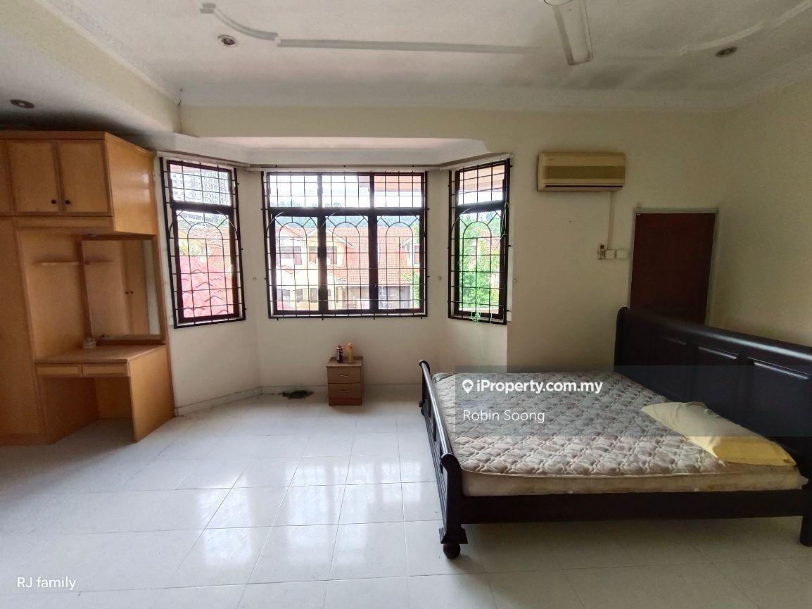 Rumah Berkembar untuk Dijual di Bukit Beruang, Bukit Baru oleh Robin Soong - iProperty.com.my