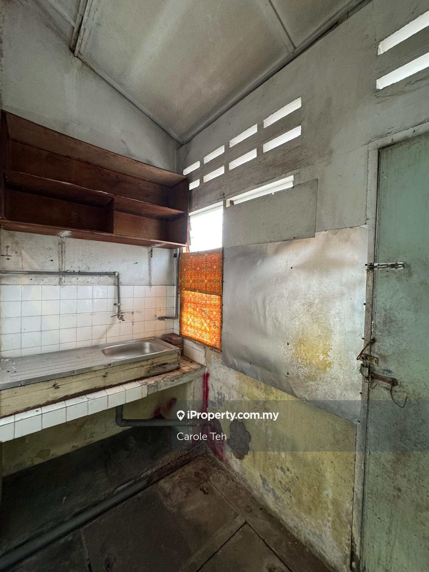 1-storey Terraced House for Sale in Happy Garden, OUG, Sri Petaling, Kuchai Lama by Carole Teh - iProperty.com.my