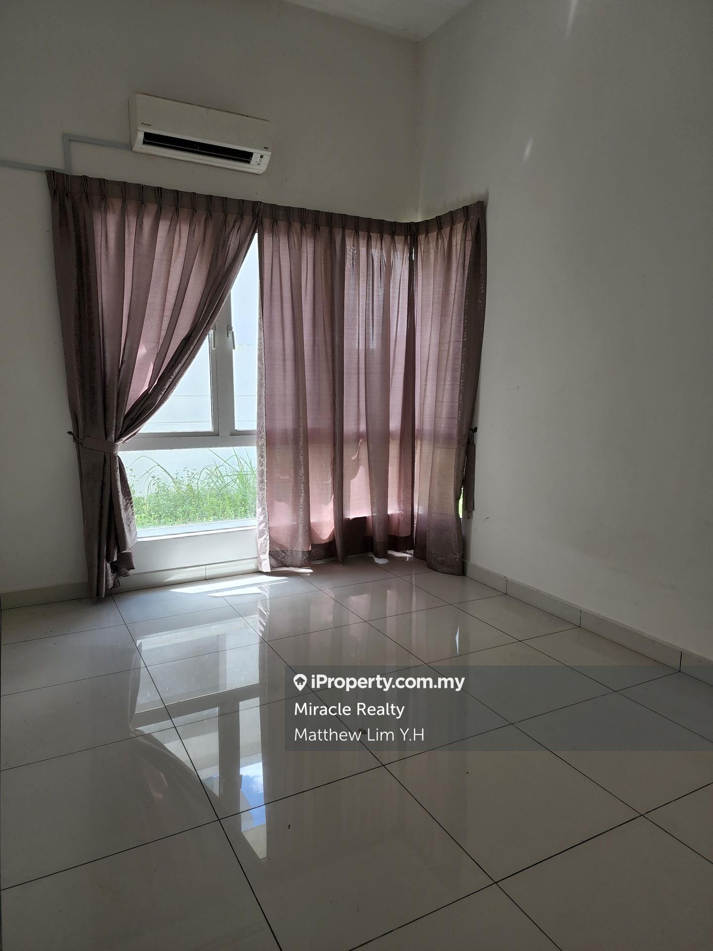 Rumah Berkembar untuk Dijual di Ambang Botanic, Klang oleh Matthew Lim Y.H - iProperty.com.my
