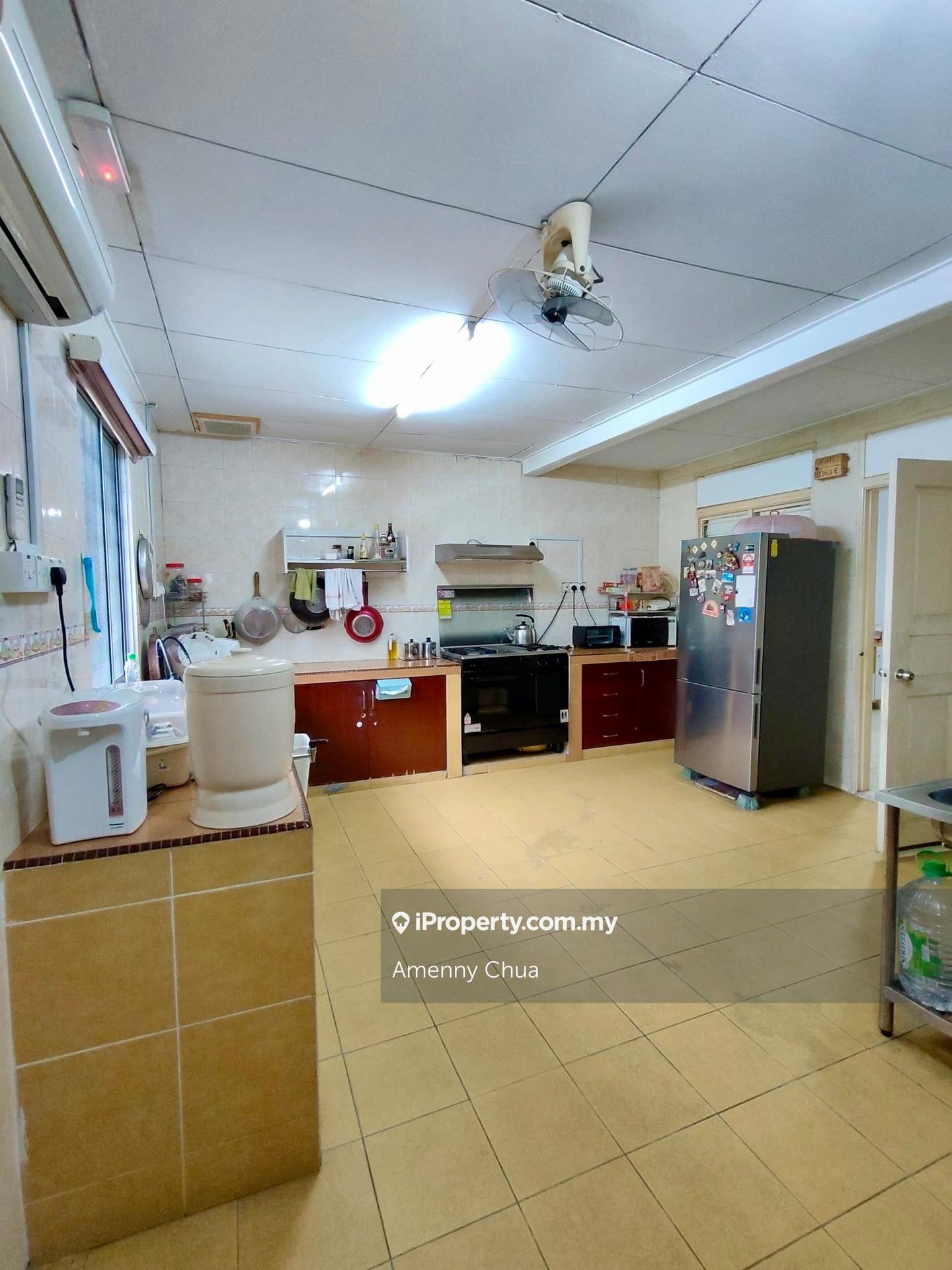 Rumah Berangkai 2 Tingkat untuk Dijual di Bandar Botanic, Klang oleh Amenny Chua - iProperty.com.my