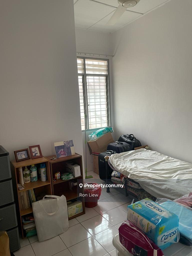 2-storey Terraced House for Sale in Taman Pinggiran Putra, Seri Kembangan by Ron Liew - iProperty.com.my