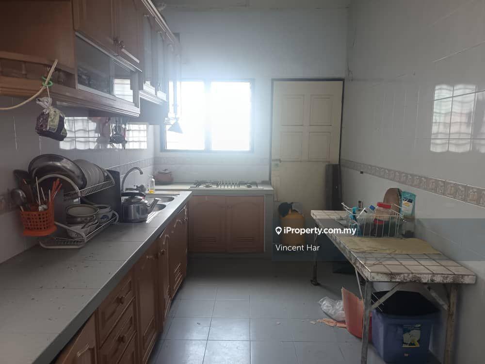 Semi-Detached House for Sale in Taman Hong Kong, Teluk Intan by Vincent Har - iProperty.com.my