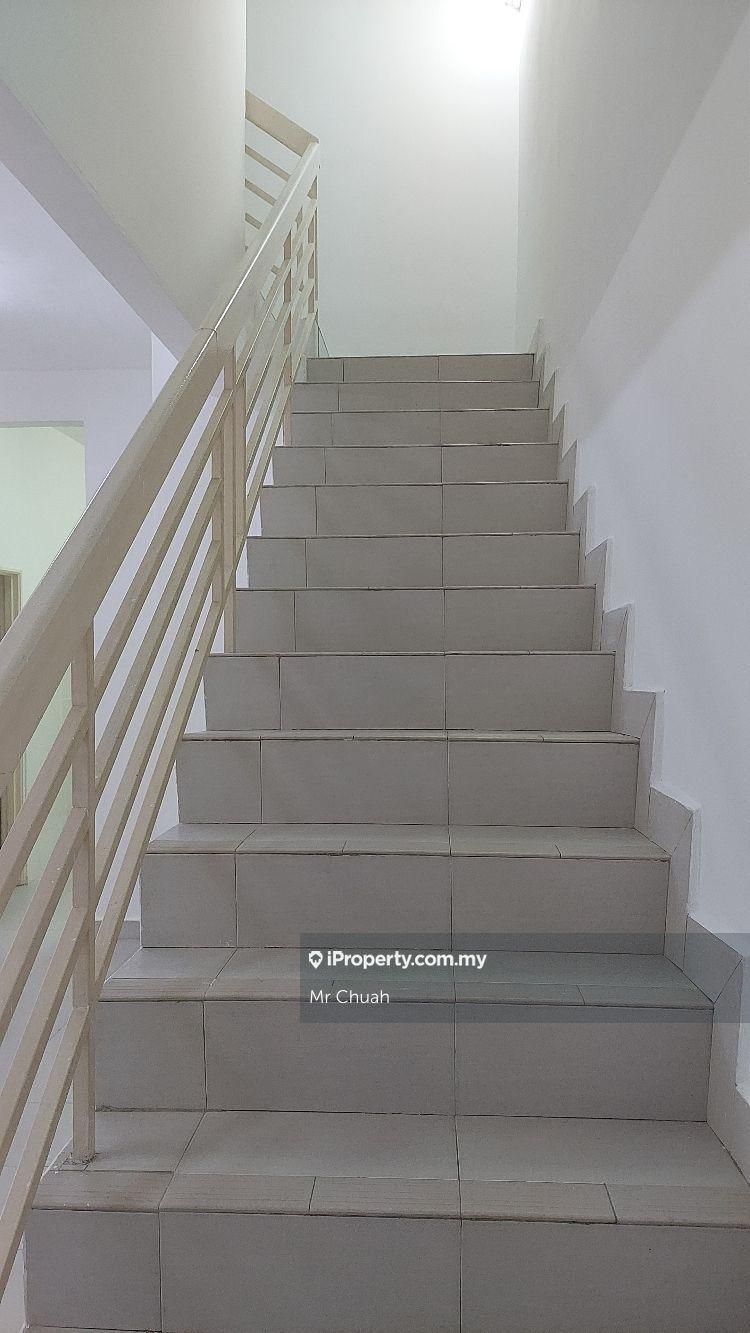 Rumah Berangkai 2 Tingkat untuk Disewa di Taman Dato Demang, Seri Kembangan oleh Mr Chuah - iProperty.com.my