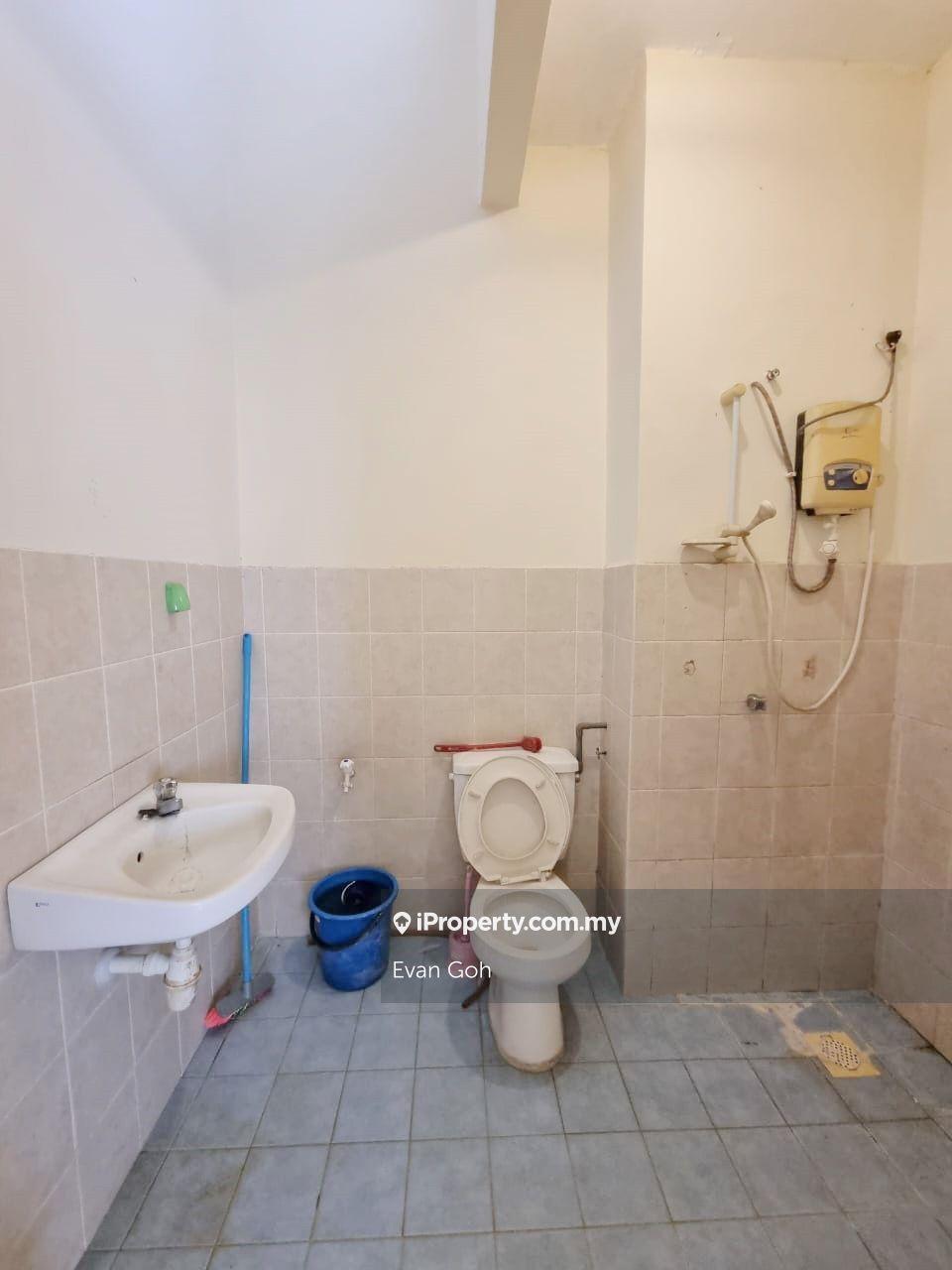 Rumah Berangkai 2 Tingkat untuk Dijual di Bandar Nusaputra, Puchong oleh Evan Goh - iProperty.com.my