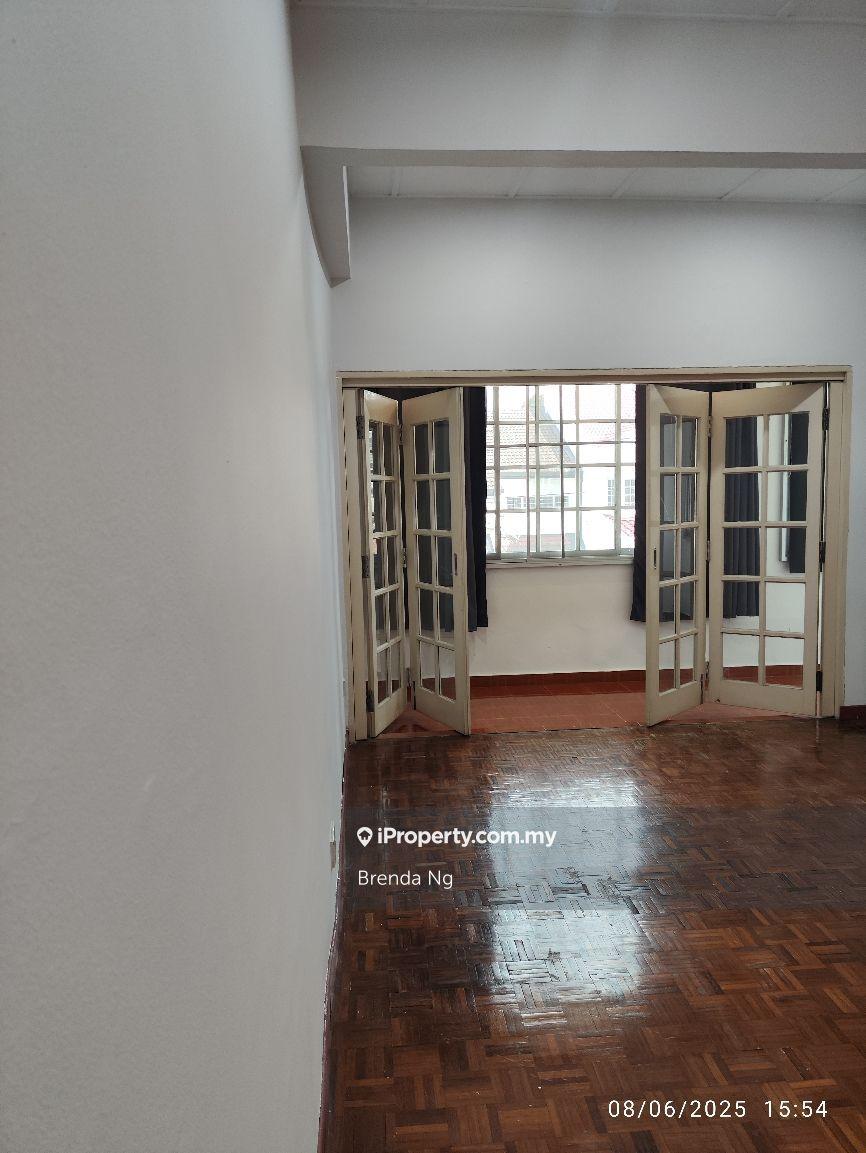 Rumah Berangkai 2.5 Tingkat untuk Disewa di SS18, Subang Jaya oleh Brenda Ng - iProperty.com.my