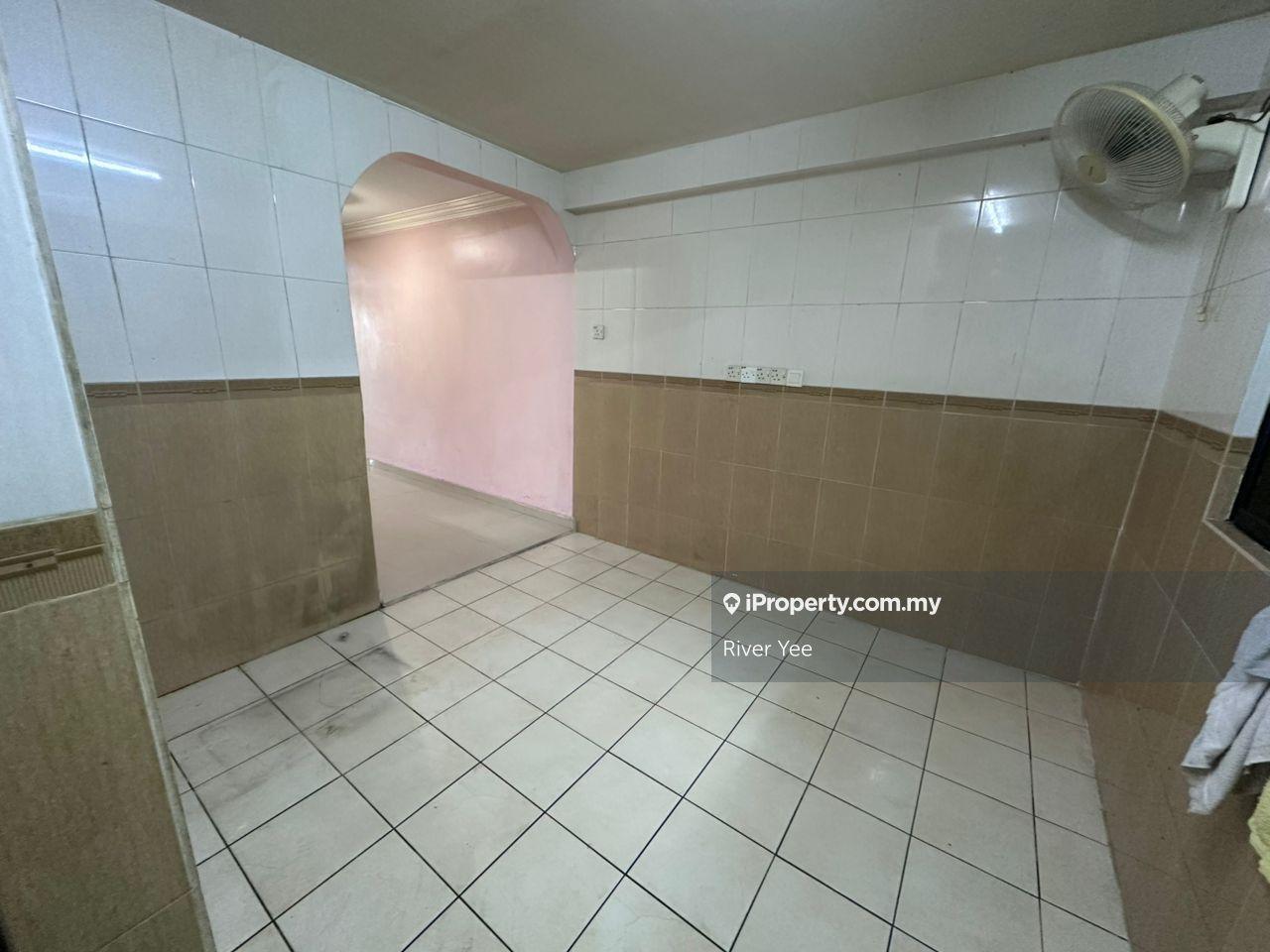 Rumah Berangkai 2 Tingkat untuk Dijual di Taman Castlefield, Sri Petaling oleh River Yee - iProperty.com.my