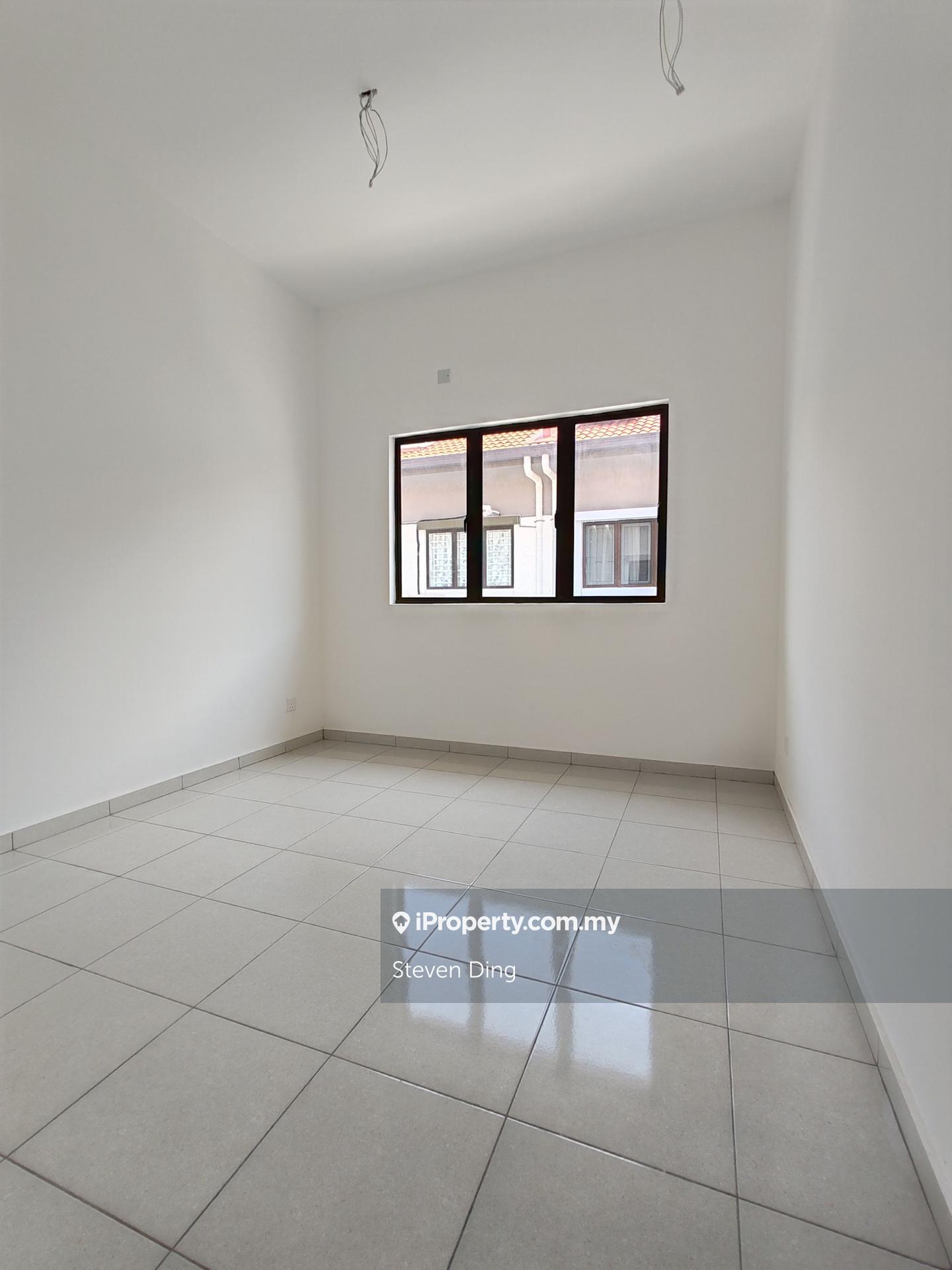 2-storey Terraced House for Sale in Setia Utama, Setia Alam by Steven Ding - iProperty.com.my