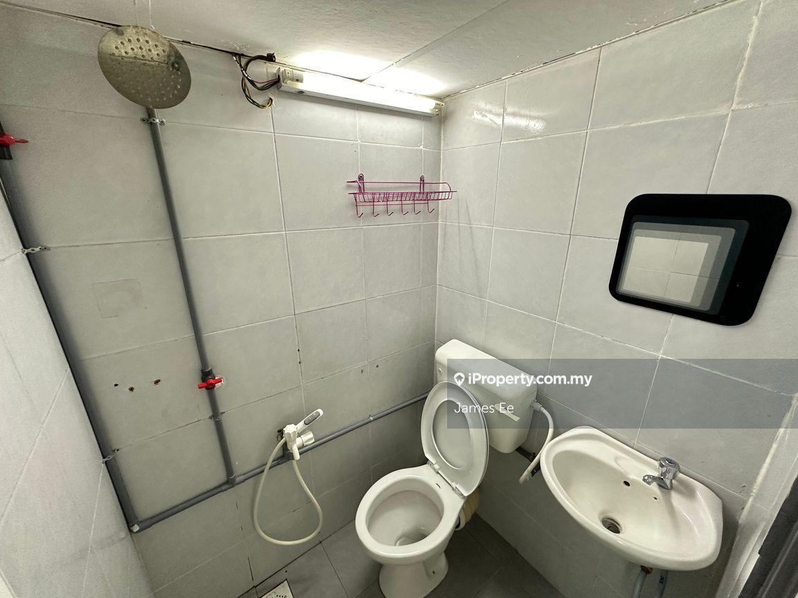 Flat for Rent in Damai Utama by James Ee - iProperty.com.my