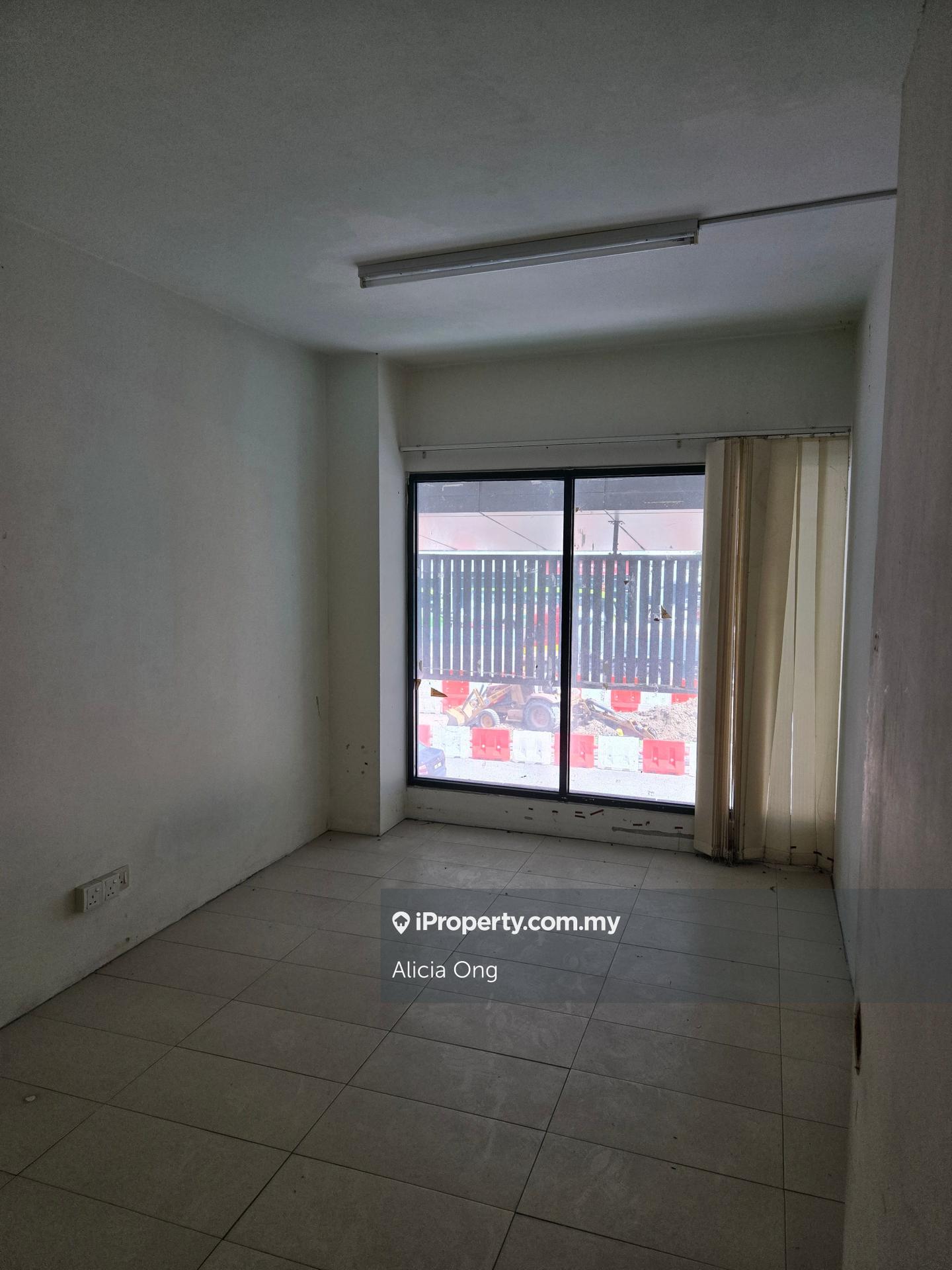 Shop-Office for Sale in Fraser Business Park, Sungai Besi by Alicia Ong - iProperty.com.my
