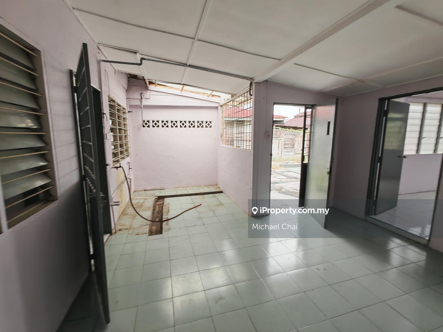 Bungalow House for Sale in Batu 14, Puchong by Michael Chai - iProperty.com.my