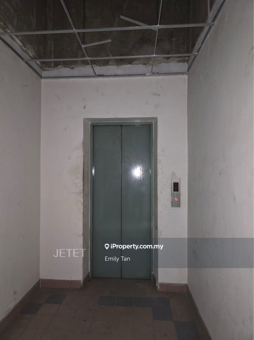 Shop for Sale in Kawasan 18, Klang by Emily Tan - iProperty.com.my