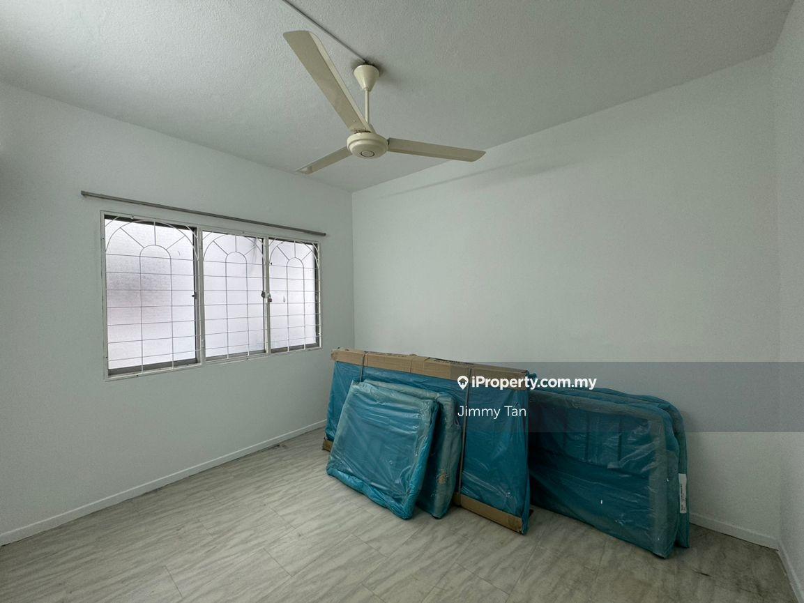 Apartment for Sale in Lily & Rose by Jimmy Tan - iProperty.com.my