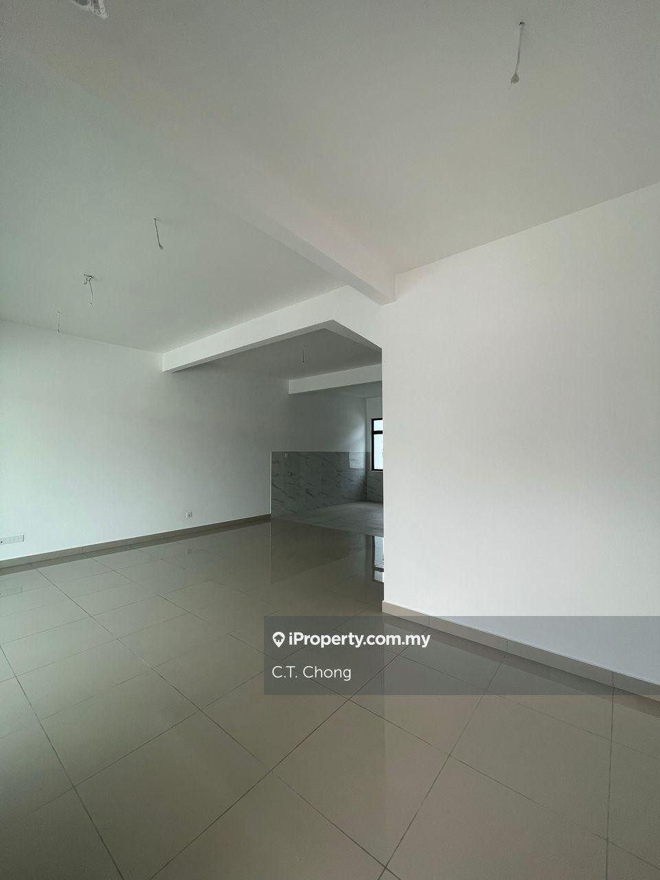 Rumah Berangkai 2 Tingkat untuk Dijual di Taman Austin Duta, Tebrau oleh C.T. Chong - iProperty.com.my