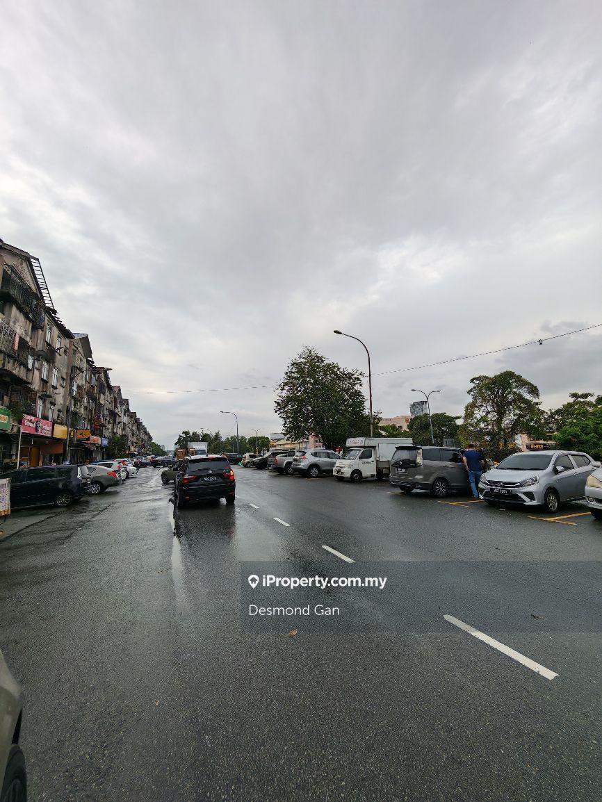 Kedai untuk Dijual di Taman Perindustrian Puchong Utama (Seksyen 2), Puchong oleh Desmond Gan - iProperty.com.my