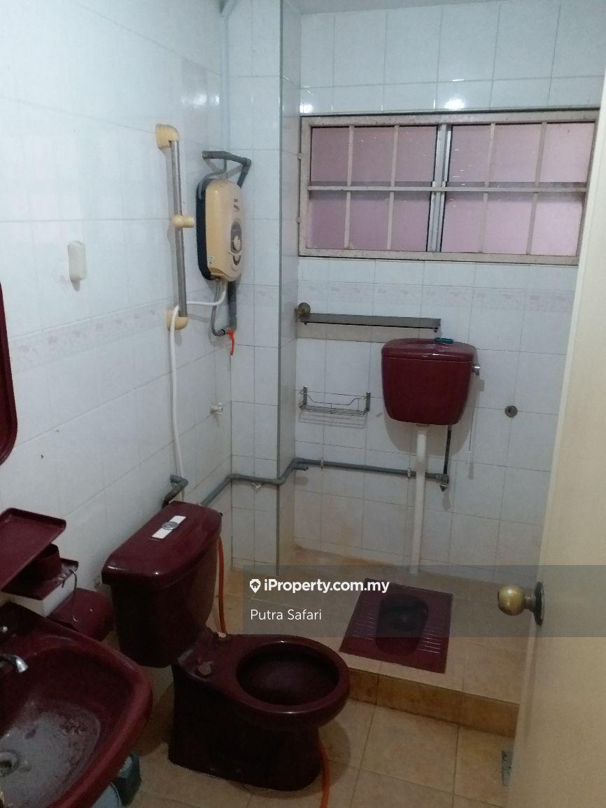 Semi-Detached House for Sale in sek 9, seksyen 9, shah alam, sec 9, section 9, Shah Alam by Putra Safari - iProperty.com.my