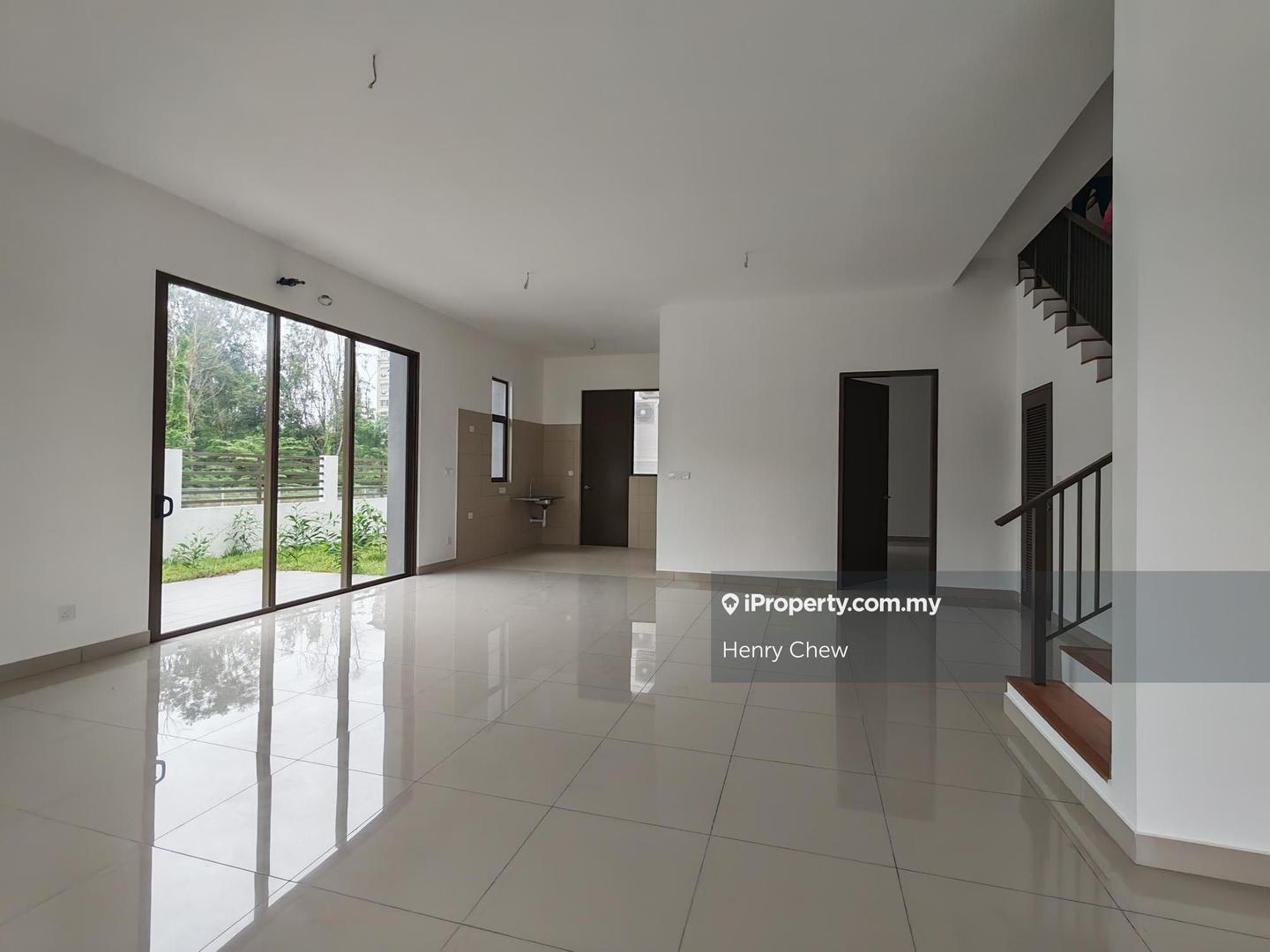 Rumah Berkembar untuk Dijual di Bandar Bukit Puchong, Puchong oleh Henry Chew - iProperty.com.my