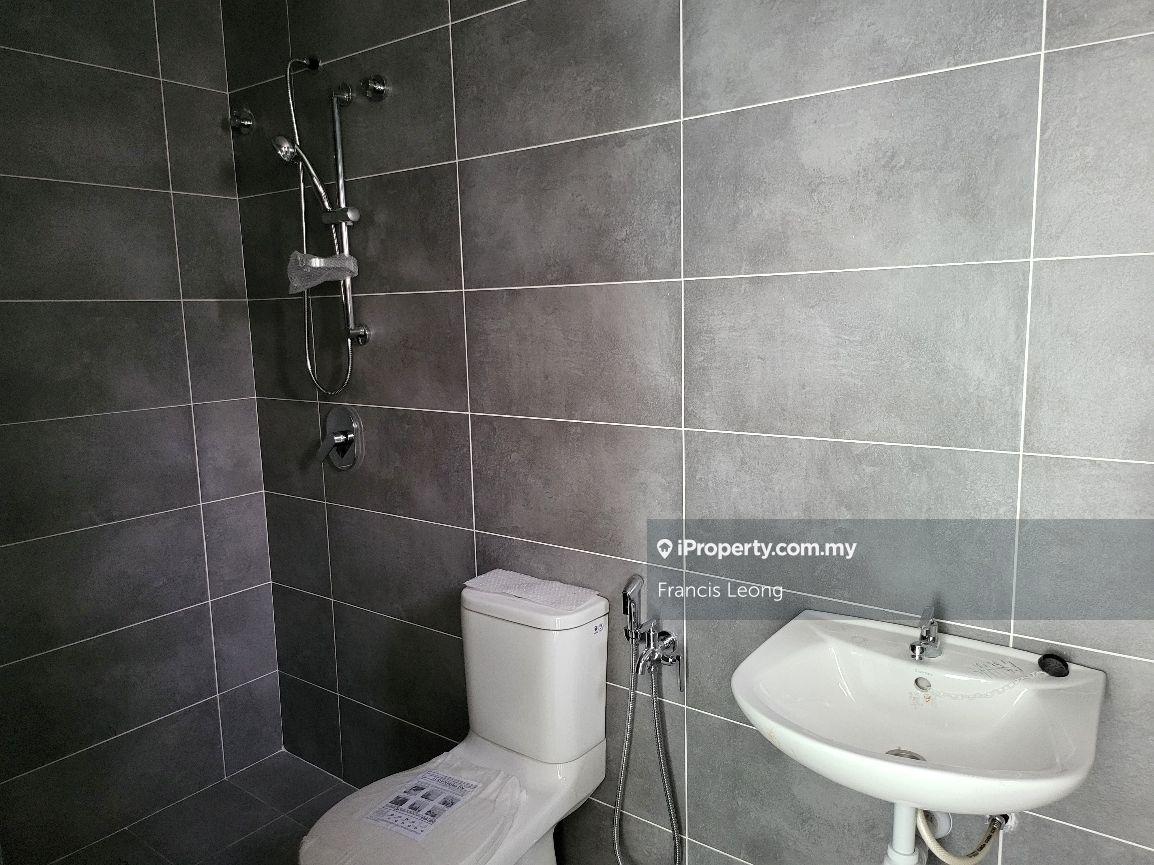 Rumah Berangkai 3 Tingkat untuk Dijual di Batu 9, Cheras oleh Francis Leong - iProperty.com.my